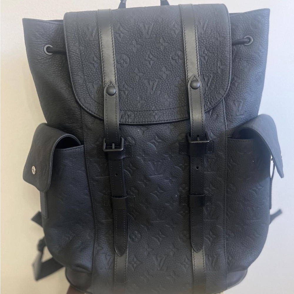 Louis Vuitton Christopher MM Black Taurillon